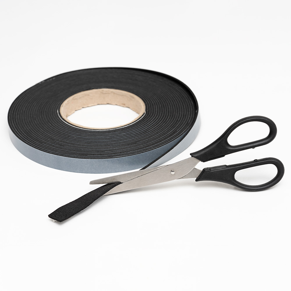 Artikelbild EPDM Zellkautschuk Dichtungsband einseitig selbstklebend Länge 10 Meter Dicke 3mm Breite 15mm